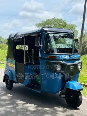 Bajaj RE 2014