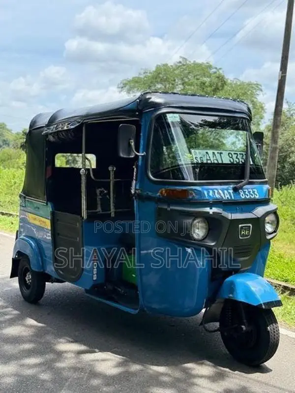 Bajaj RE 2014