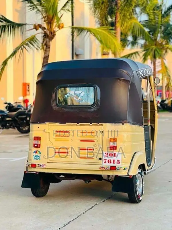 Bajaj RE 1989