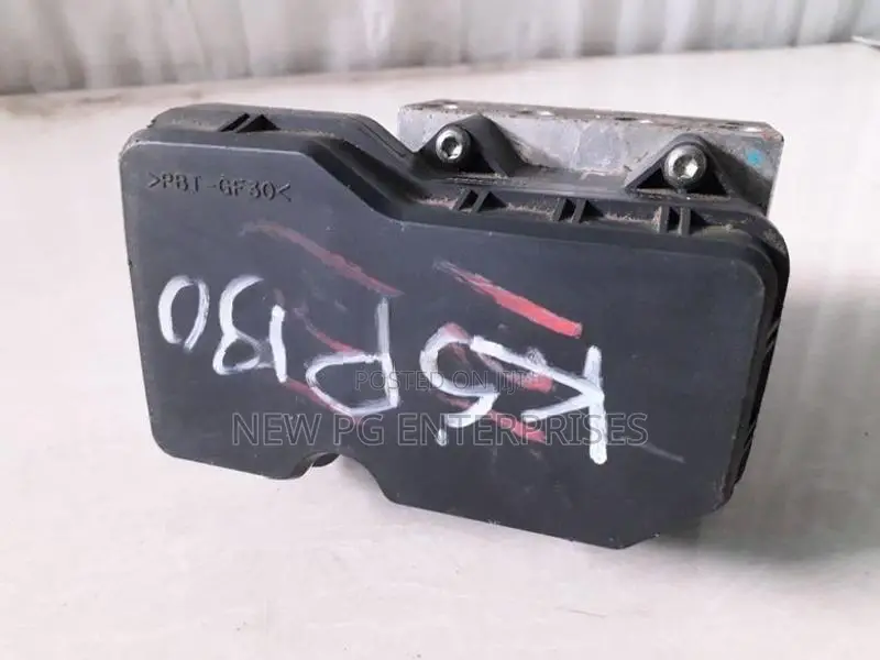 Toyota Vitz KSP130 ABS Unit