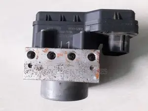 Toyota Vitz KSP130 ABS Unit