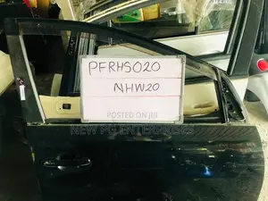 Toyota Prius NHW20 Door Front RHS Panel