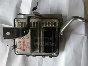 Honda Fit (GP5) Engine & Gear Box E.C.U - Reconditioned