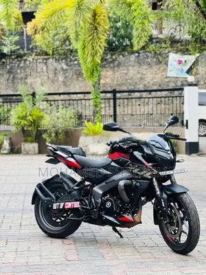 Bajaj Pulsar NS200 2025