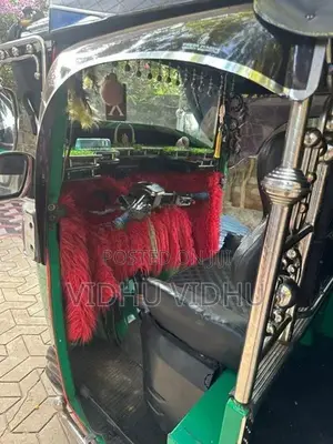 Bajaj RE Three Wheeler 2016