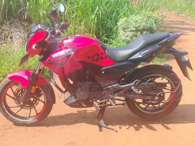Hero Hunk 200R 2019