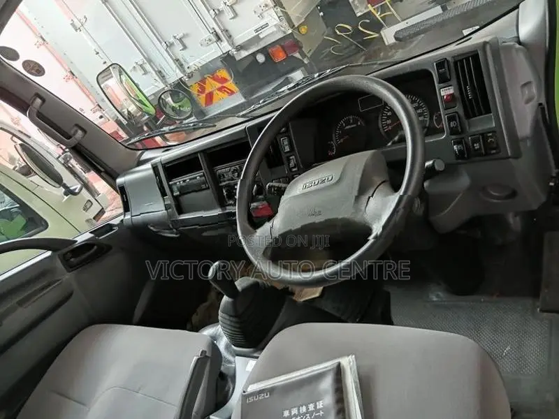 Isuzu Elf Aluminium body 2016