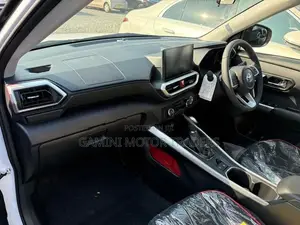 Toyota Raize Z BSM 4WAY Appleplay 2026