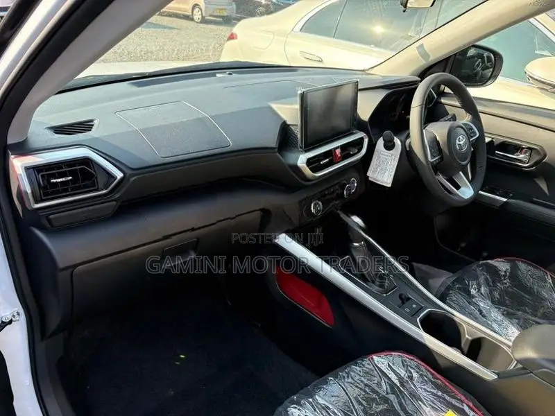Toyota Raize Z BSM 4WAY Appleplay 2026