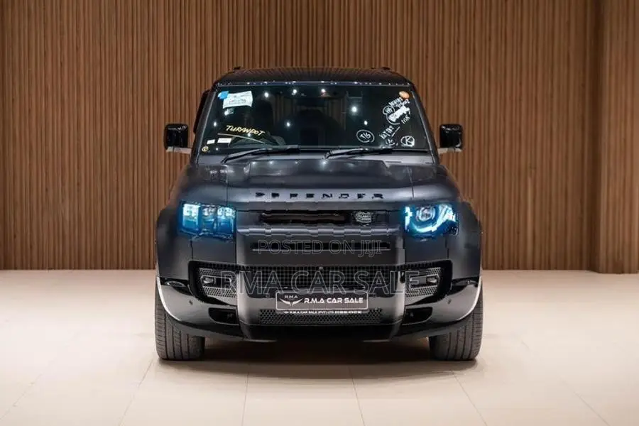 Land Rover Defender 110 X-Dynamic SE 2025