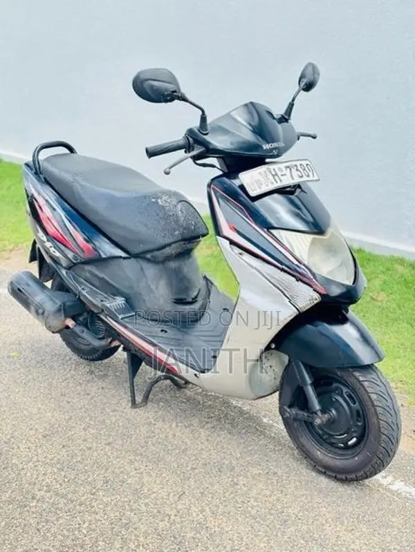 Honda Dio 2011