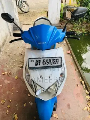 Honda Dio 2017