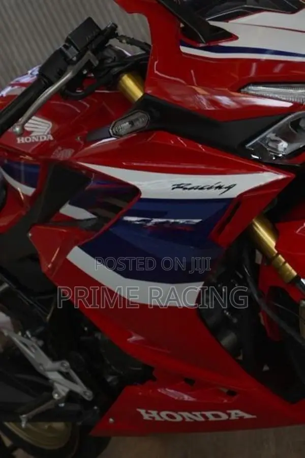 Honda CBR 150R 2026