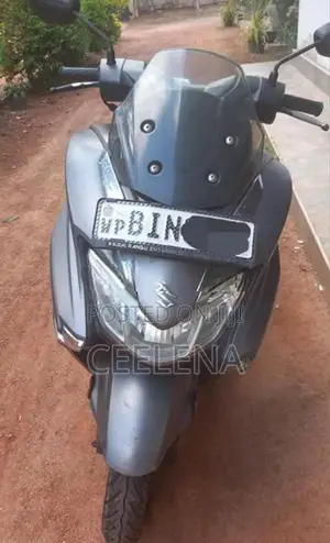 Suzuki Burgman 2020
