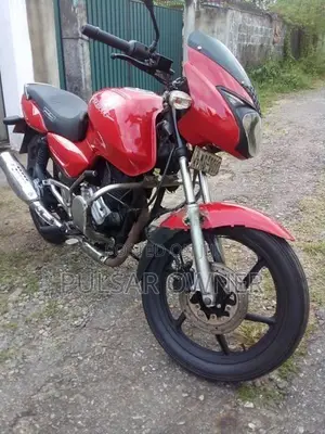 Bajaj Pulsar 150 2005