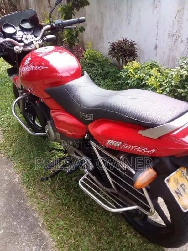 Bajaj Pulsar 150 2005