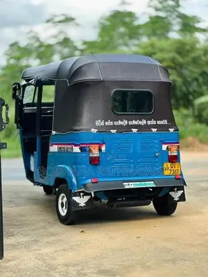 Bajaj RE 2009