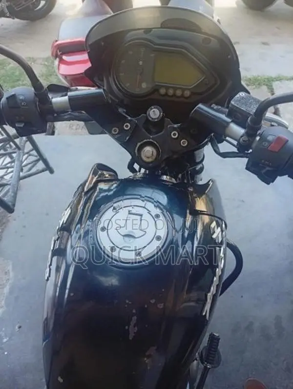Bajaj Pulsar 150 2016