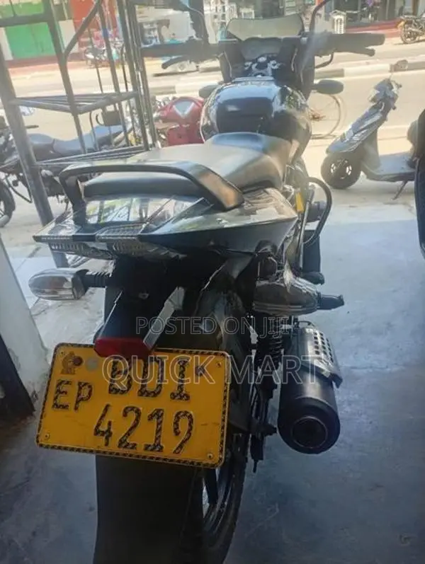 Bajaj Pulsar 150 2016