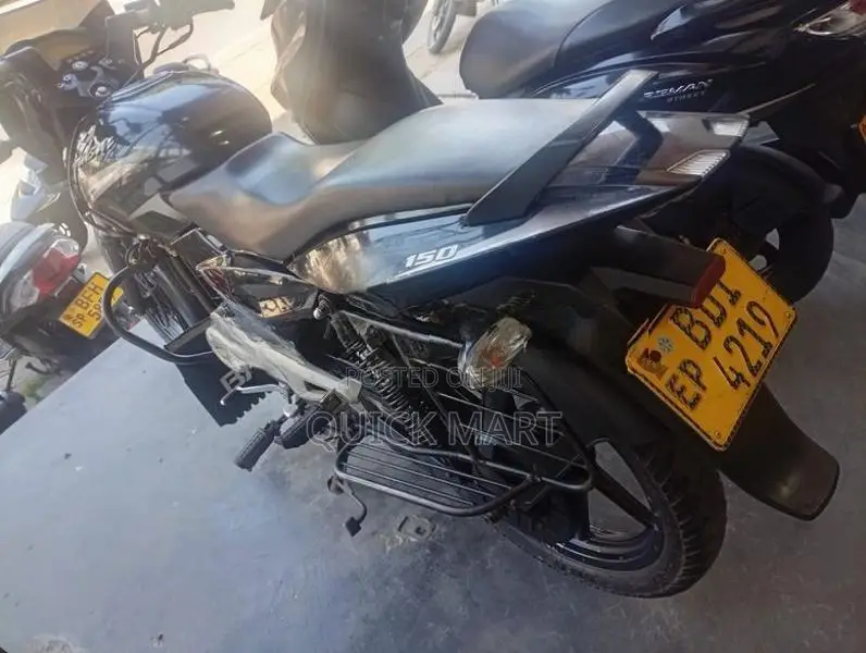 Bajaj Pulsar 150 2016