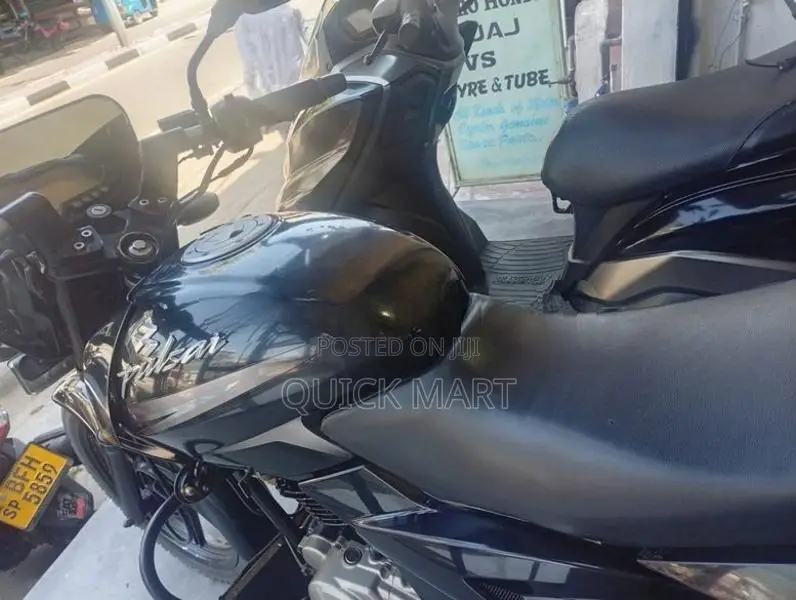 Bajaj Pulsar 150 2016