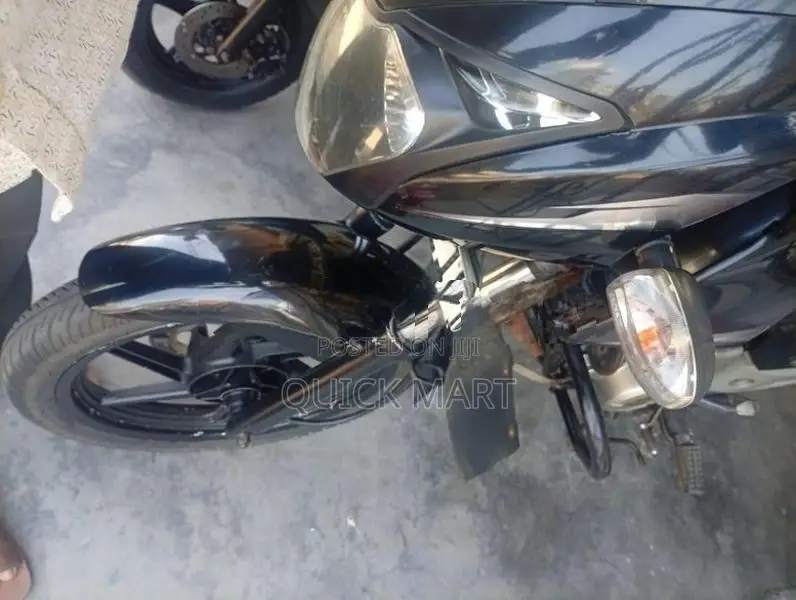 Bajaj Pulsar 150 2016