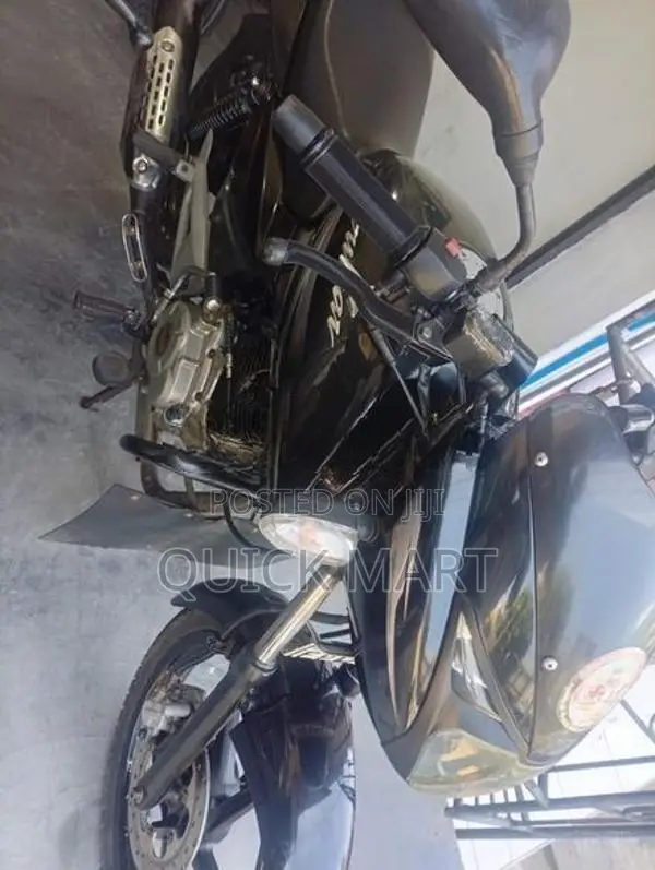 Bajaj Pulsar 150 2016