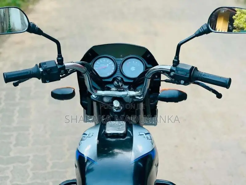 Bajaj CT100 ES 2019