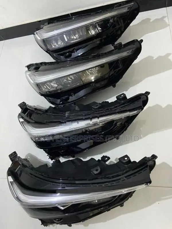 Honda Vezel rv5 Head Light
