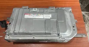 AQUA Hybrid Battery