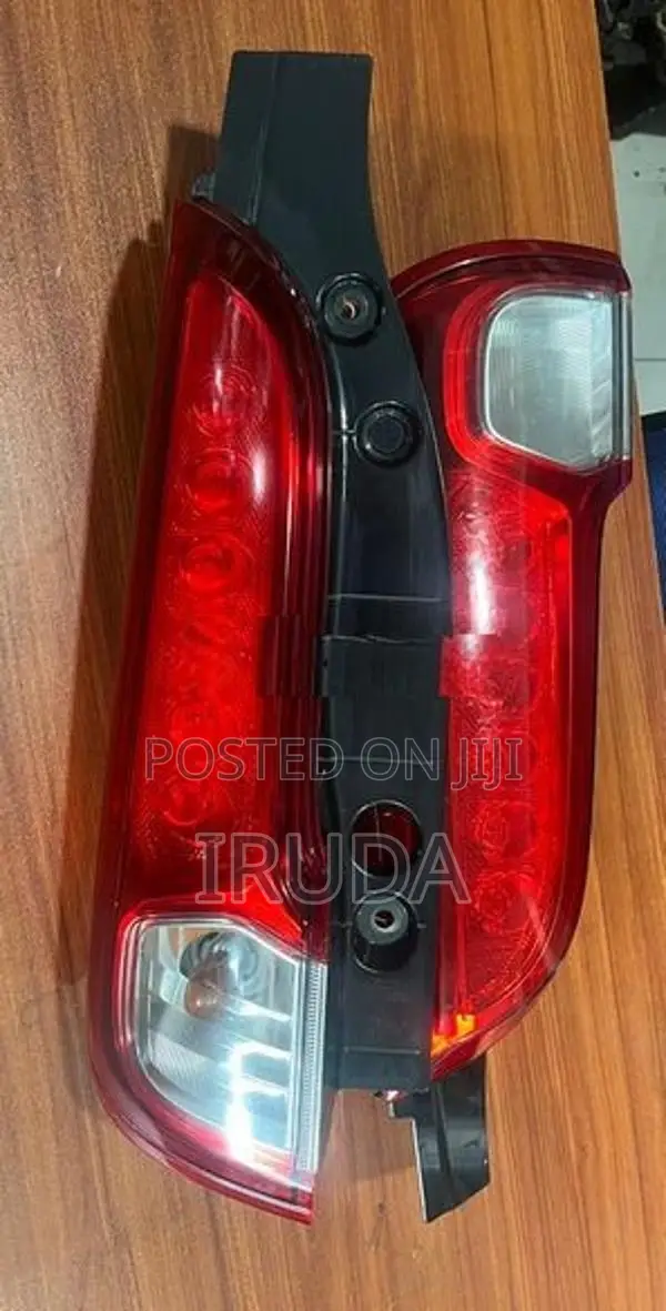 Suzuki Spacia Tail Light
