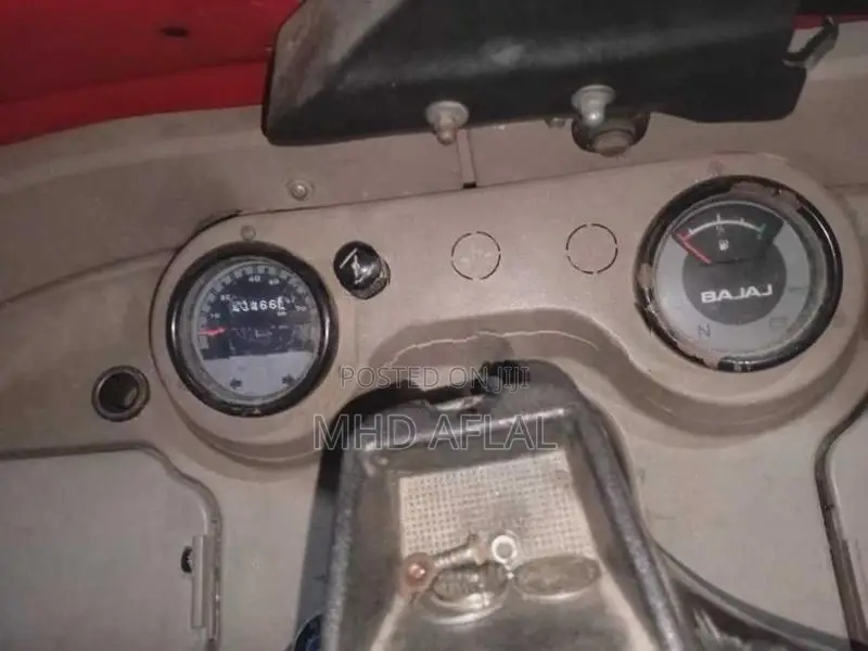 Bajaj RE Three Wheeler 2016