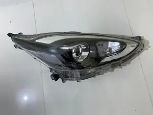 Toyota Aqua Head Light
