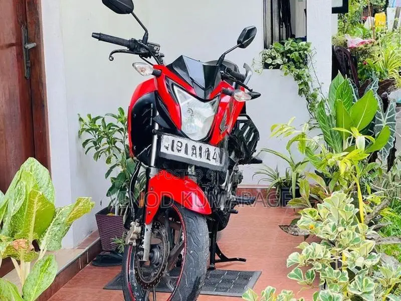 Honda CB Hornet 2018