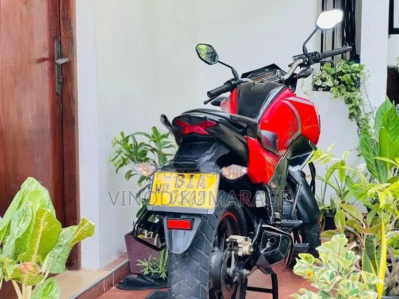 Honda CB Hornet 2018