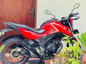 Honda CB Hornet 2018