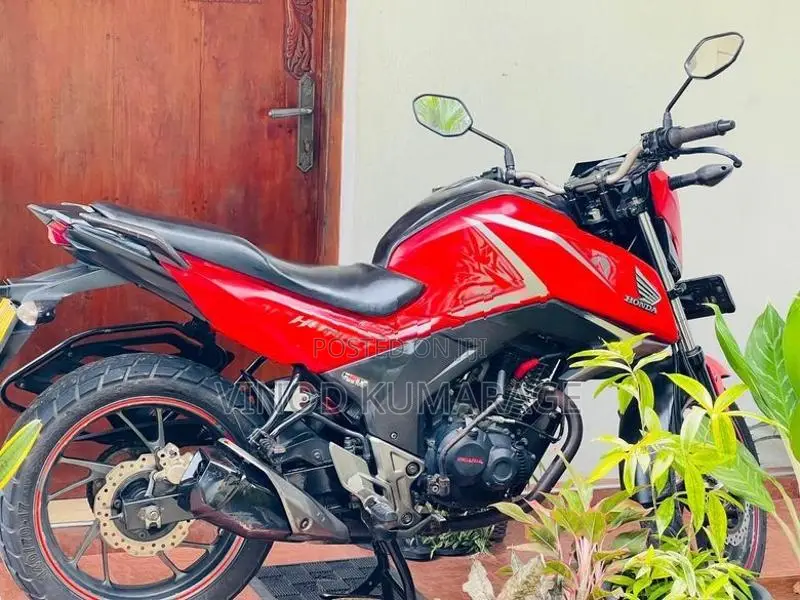 Honda CB Hornet 2018