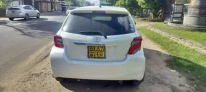 Toyota Vitz 2015