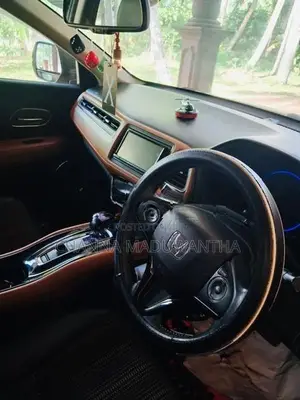 Honda Vezel 2015