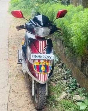 TVS Streak Scooty 2011