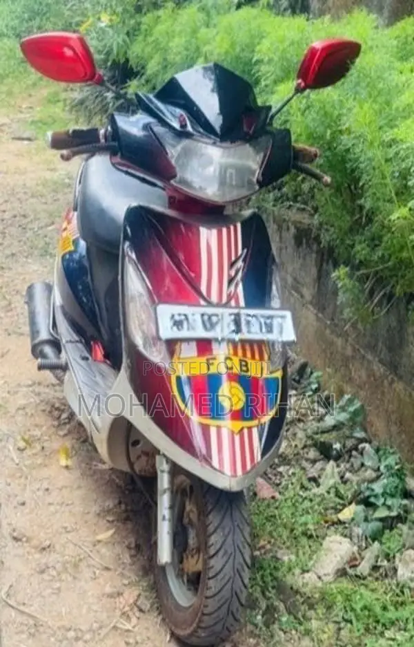 TVS Streak Scooty 2011