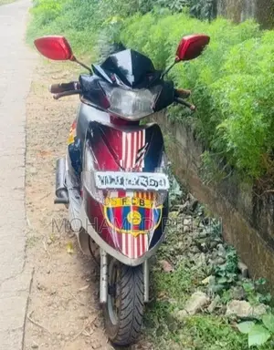 TVS Streak Scooty 2011