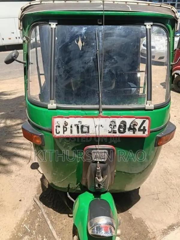 Bajaj RE 2004