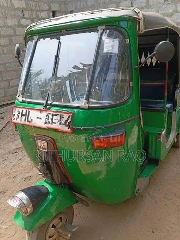 Bajaj RE 2004
