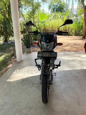 Bajaj CT100 ES 2024