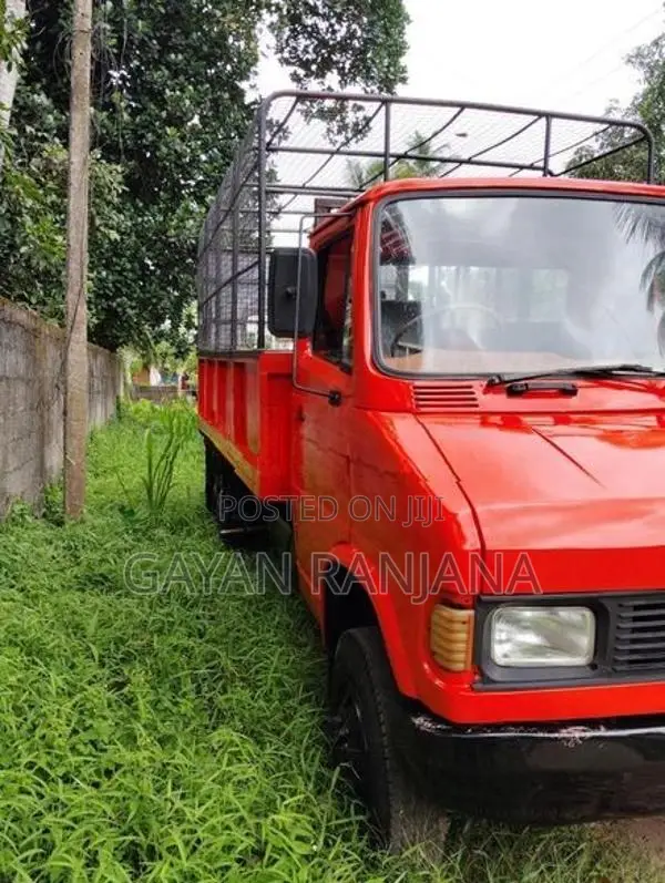 Tata 407 1989