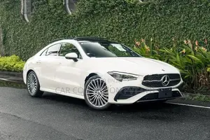 Mercedes Benz CLA 180 AMG 2024