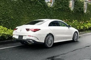 Mercedes Benz CLA 180 AMG 2024