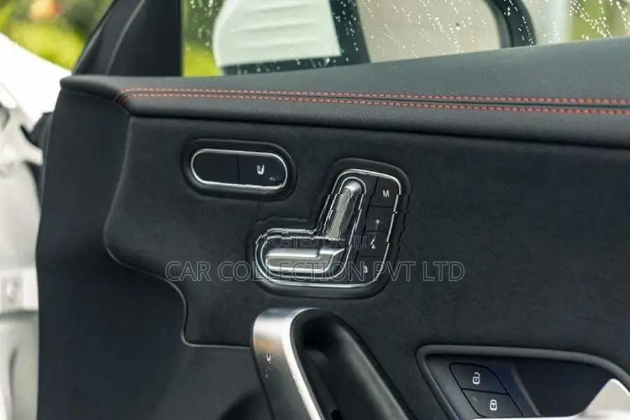 Mercedes Benz CLA 180 AMG 2024