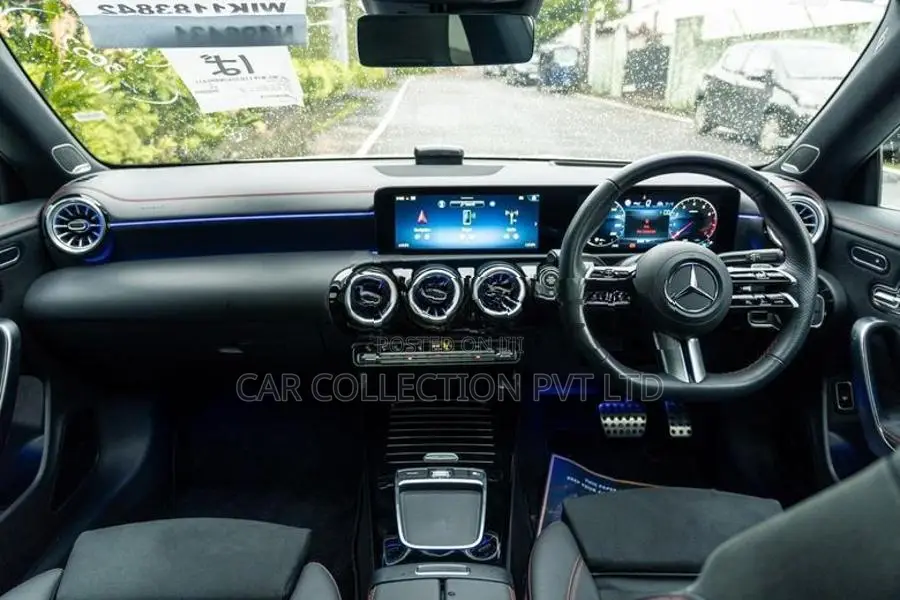 Mercedes Benz CLA 180 AMG 2024